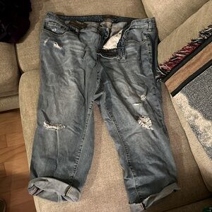 Torrid crop boyfriend jeans. Never worn! 18